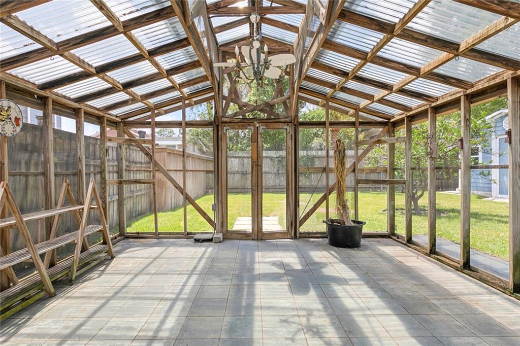 New Orleans, Louisiana 70125, United States, 3 Bedrooms Bedrooms, ,2 BathroomsBathrooms,Residential,Active,123550
