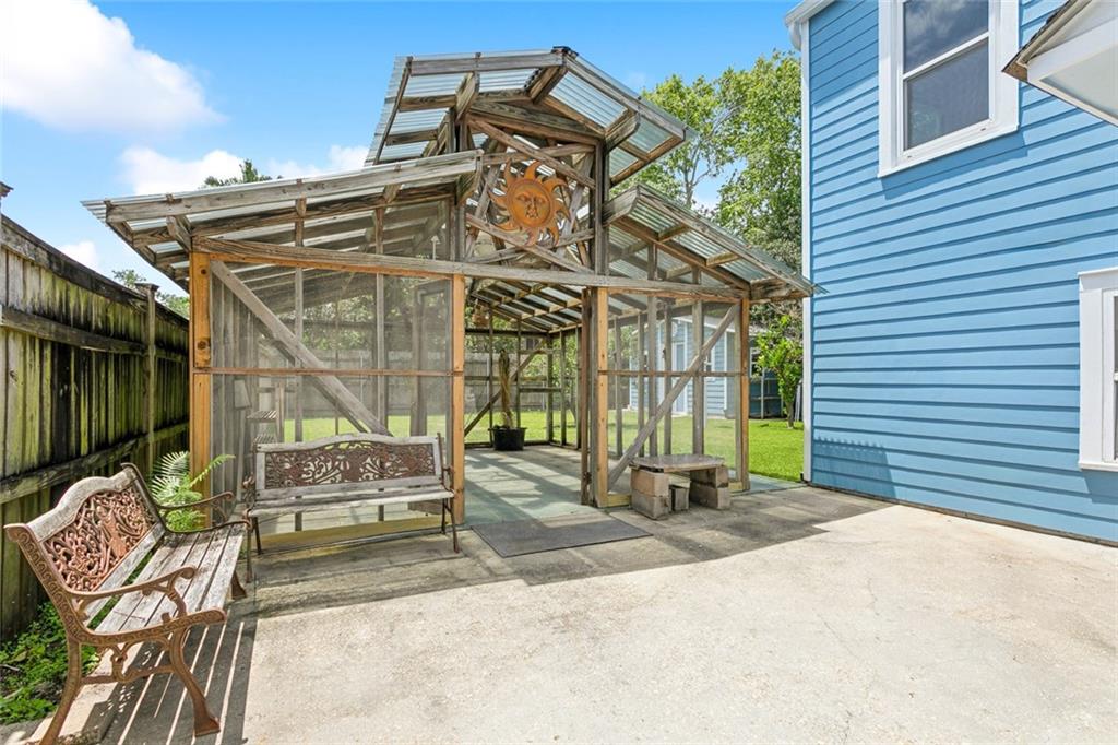 New Orleans, Louisiana 70125, United States, 3 Bedrooms Bedrooms, ,2 BathroomsBathrooms,Residential,Active,123550