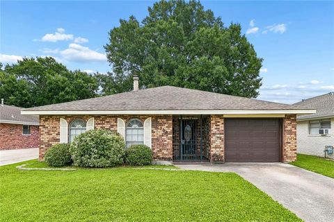 Photo of 1205 GIUFFRIAS Avenue, Metairie, LA 70001 (MLS # 2559536)