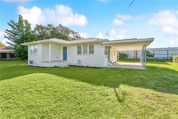 147 STAR PL, BELLE CHASSE, LA 70037 - Image dfef01dbf088e0b0b7775f39b43164fc/4234335262