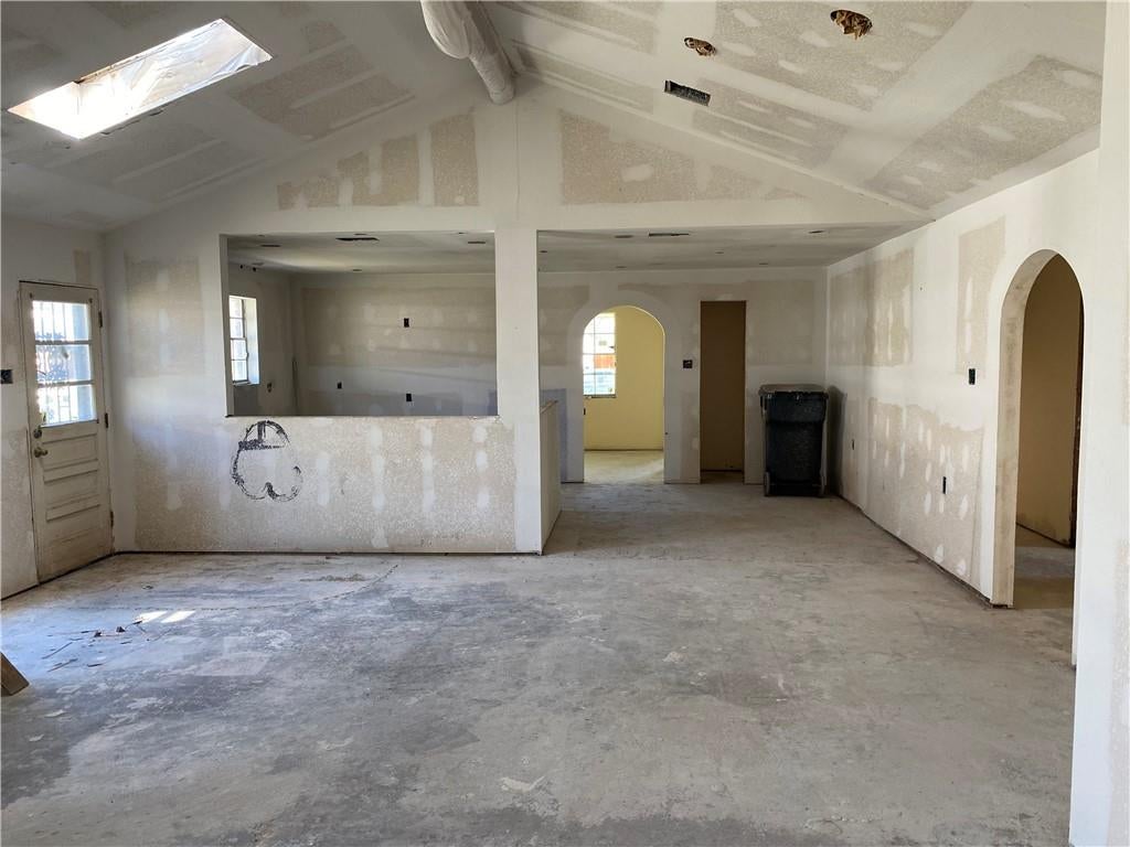 7524 DANIEL Drive