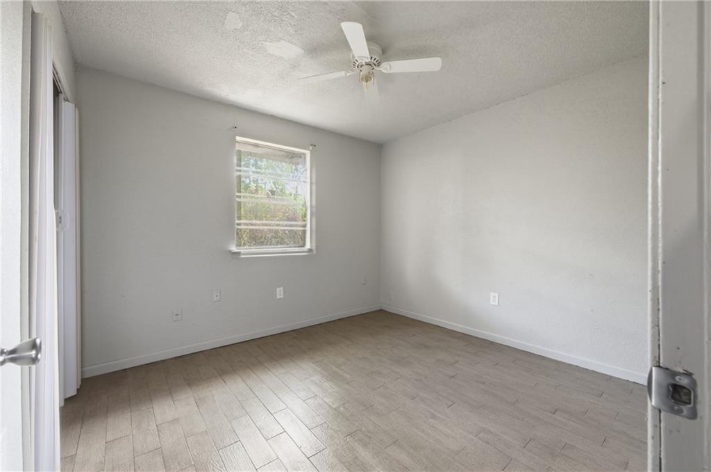 2319 LAWRENCE Street