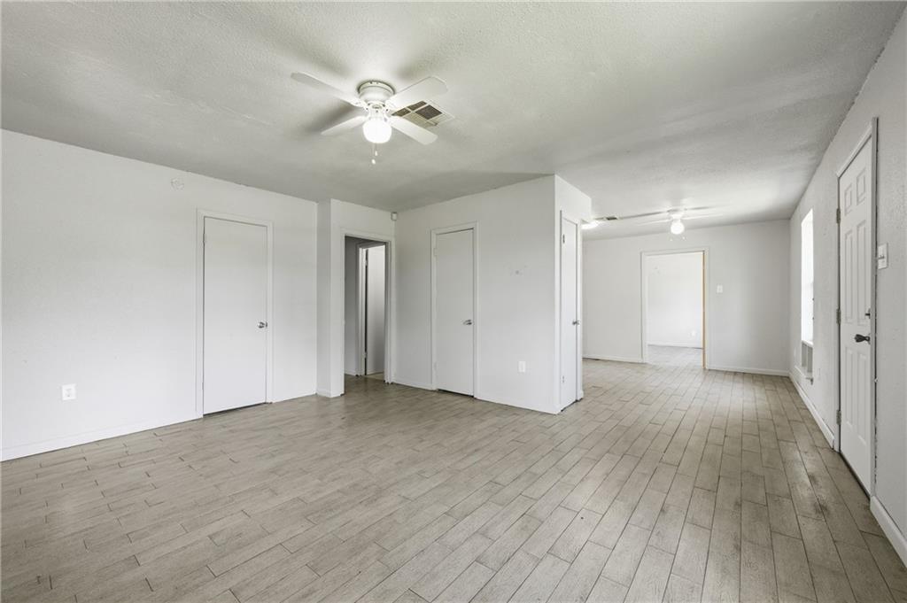 2319 LAWRENCE Street