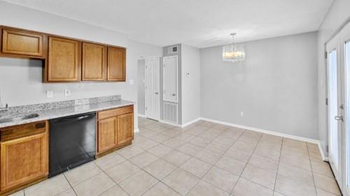 1635 NEWPORT Place 1