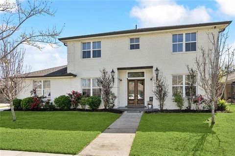 2121 METAIRIE Court Metairie LA 70001