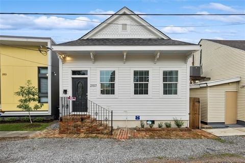 2107 HARMONY Street New Orleans LA 70115