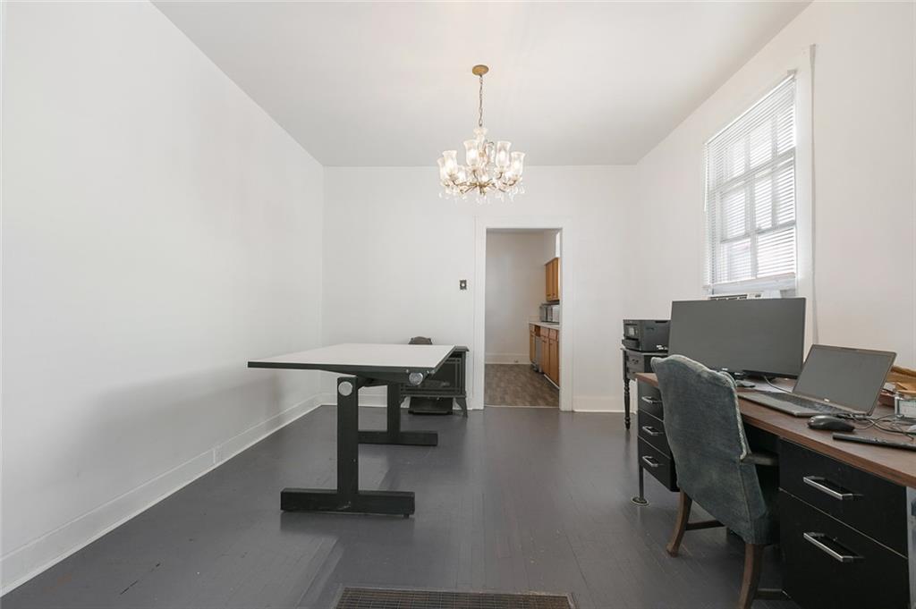 2118 21 ONZAGA Street