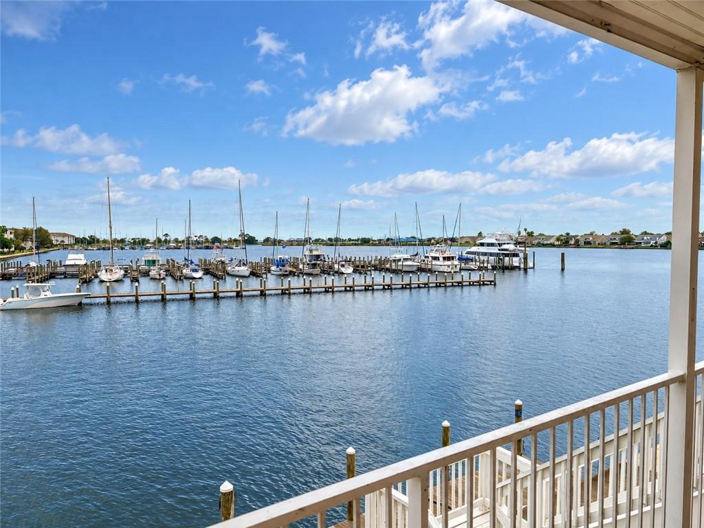 963 MARINA Drive 5