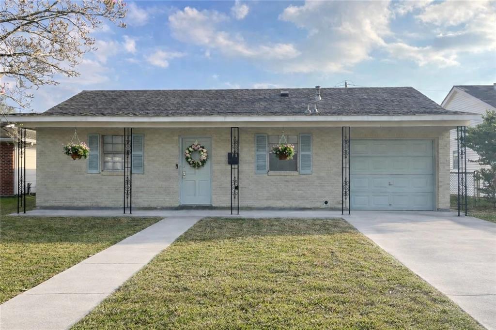 Photo 1 of 14 — 4036 14TH Street, Marrero, LA 70072