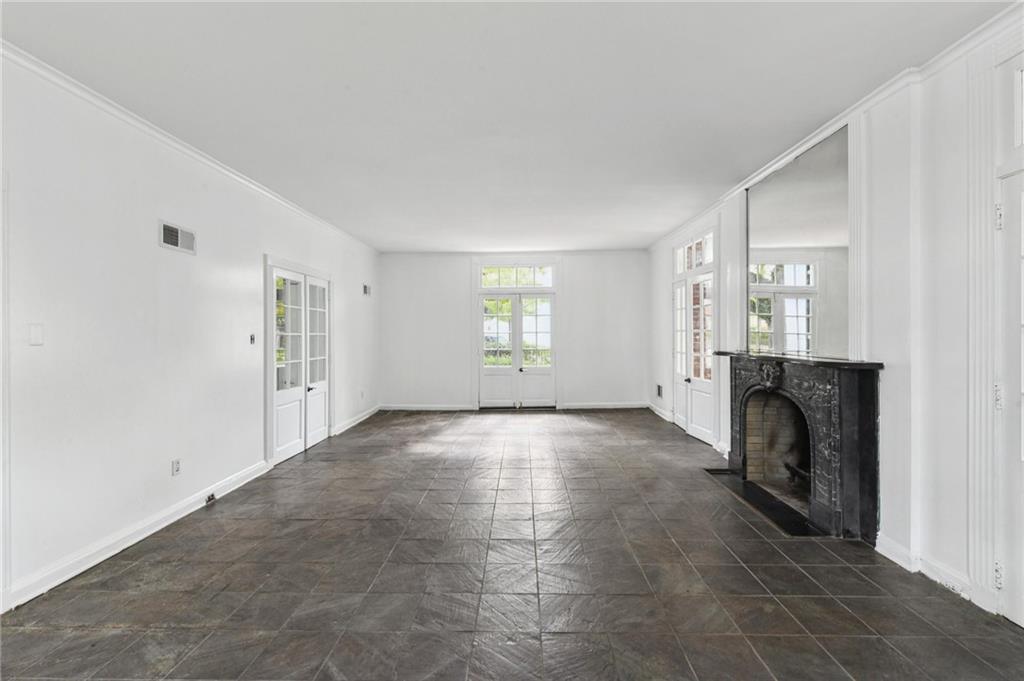 New Orleans, Louisiana 70125, United States, 5 Bedrooms Bedrooms, ,4 BathroomsBathrooms,Residential,Pending,61591