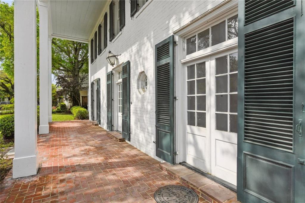 New Orleans, Louisiana 70125, United States, 5 Bedrooms Bedrooms, ,4 BathroomsBathrooms,Residential,Pending,61591