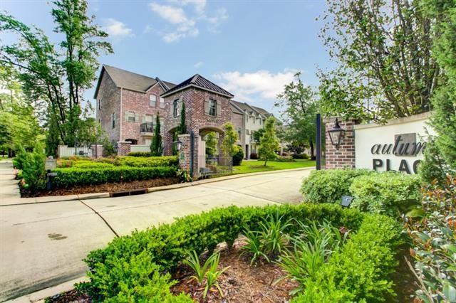 827 AUTUMN Place 202