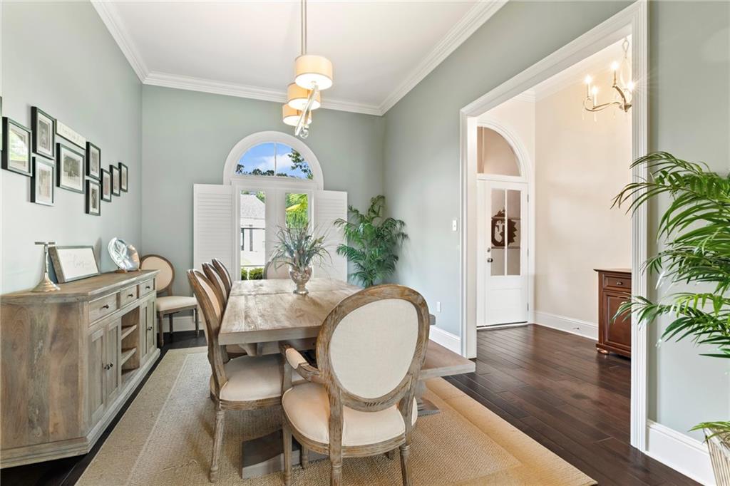 274 W LONGVIEW Court