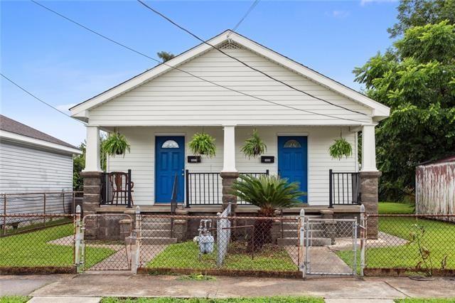 Photo 1 of 22 — 1027 29 DOLHONDE Street, Gretna, LA 70053