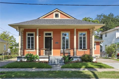 730 ANGELA Avenue Arabi LA 70032