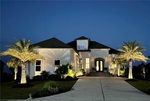 2385 SUNSET Boulevard Slidell LA 70461