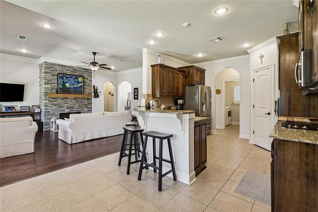 504 ENGLISH OAK Drive