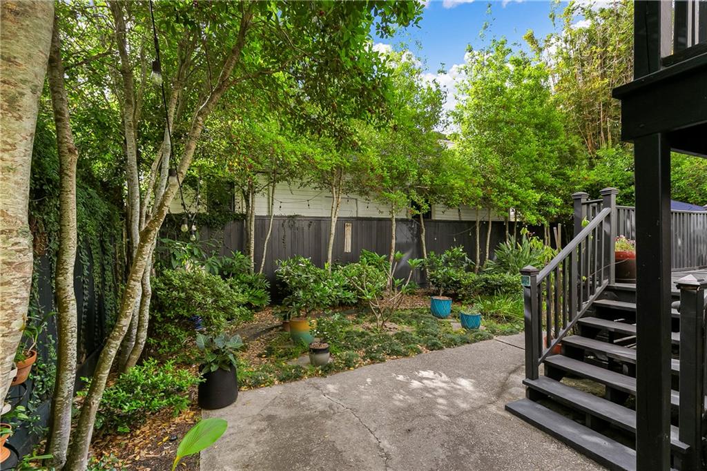 1575 CALHOUN Street