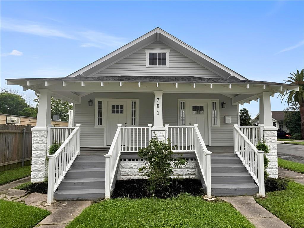 Photo 1 of 35 — 701 FRANKILIN Avenue, Gretna, LA 70053