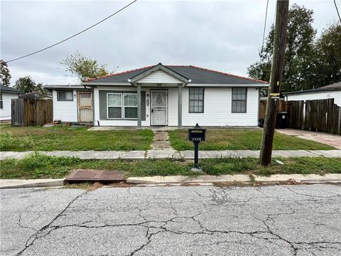 Photo of 4529 STEMWAY Drive, New Orleans, LA 70126 (MLS # 2545868)