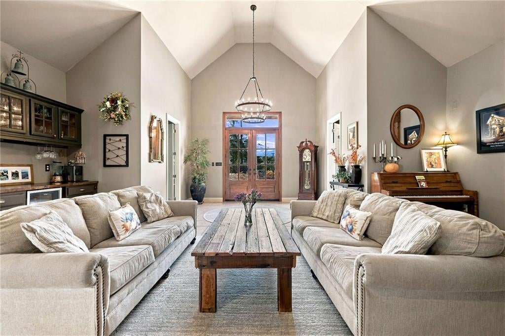 168 LALANNE Road
