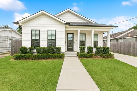 717 WALTHAM Street Metairie LA 70001