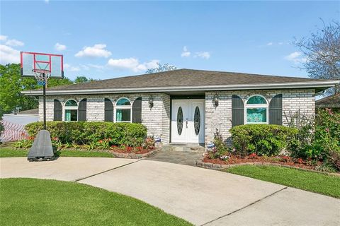 1705 PERSIMMON Avenue Metairie LA 70001