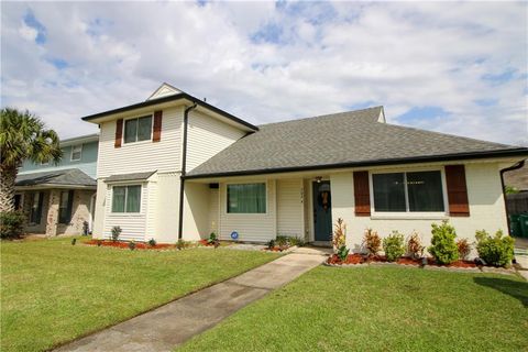 502 BURGANDER Drive Kenner LA 70065