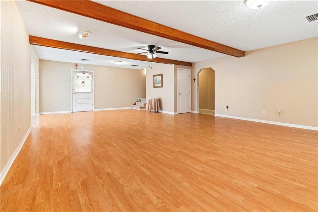 216 W SAINT AVIDE Street