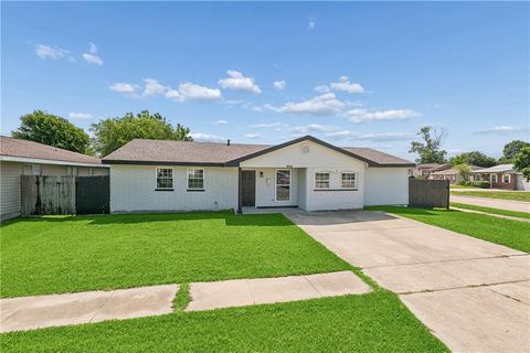669 TAYLORBROOK Drive Gretna LA 70056