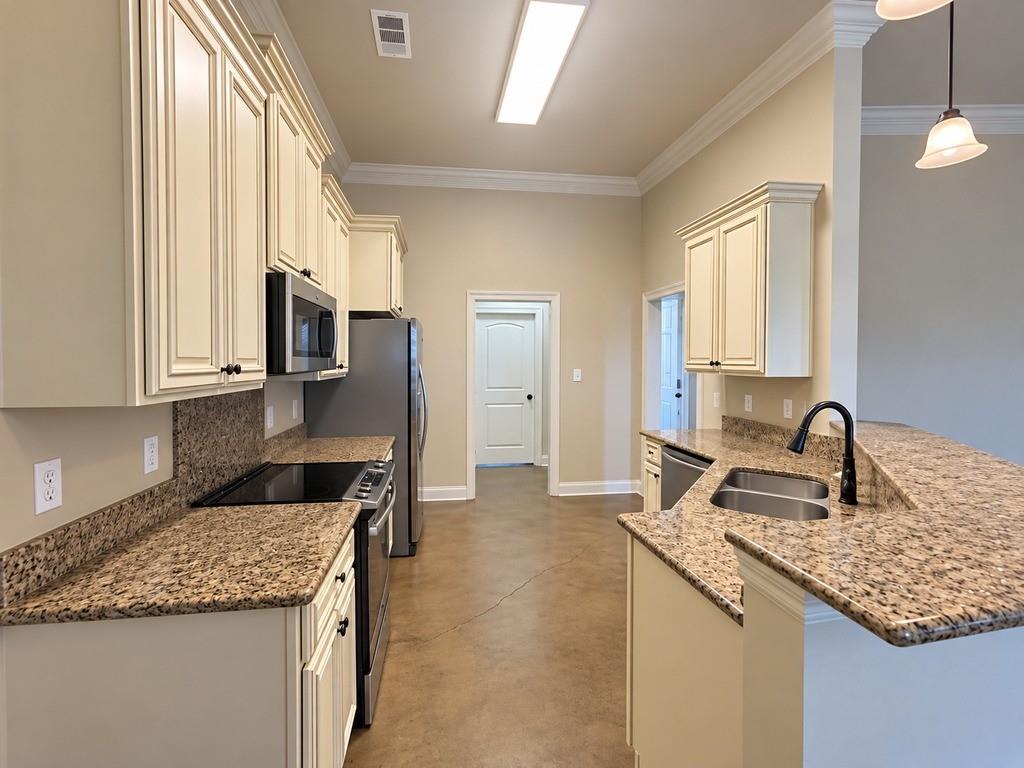 19456 DEERFIELD Loop