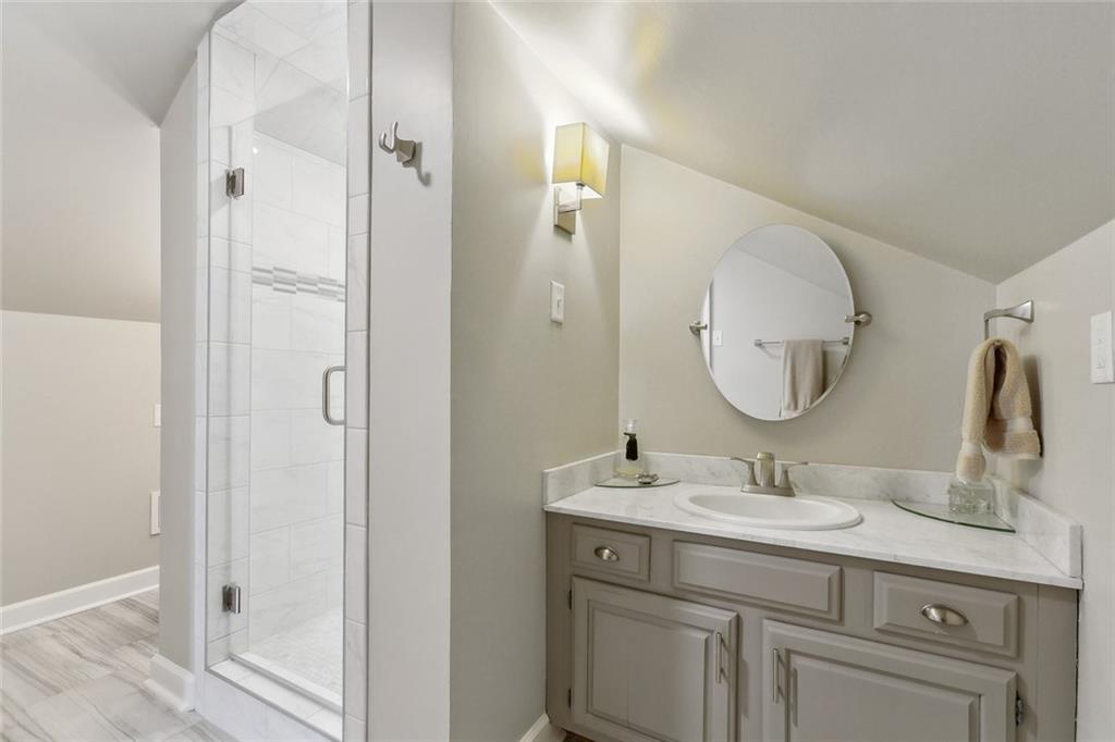 New Orleans, Louisiana 70115, United States, 2 Bedrooms Bedrooms, ,3 BathroomsBathrooms,Residential,Active,11605