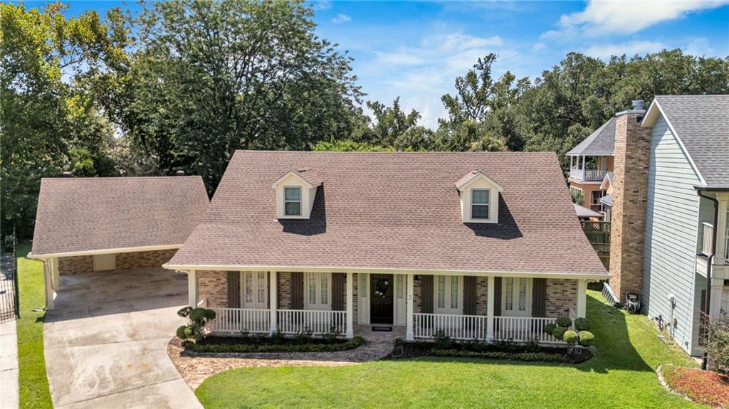 3 TUDOR Lane