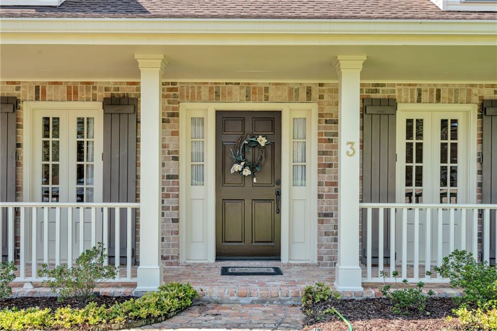 3 TUDOR Lane