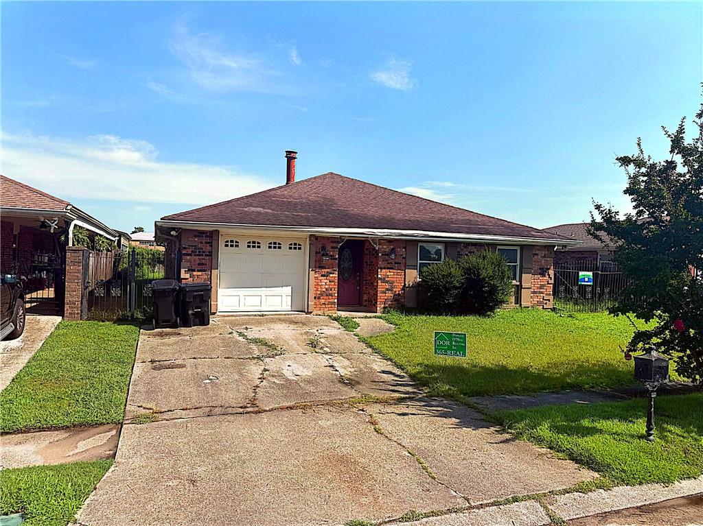 Photo 1 of 14 — 11121 N IDLEWOOD Court, New Orleans, LA 70128