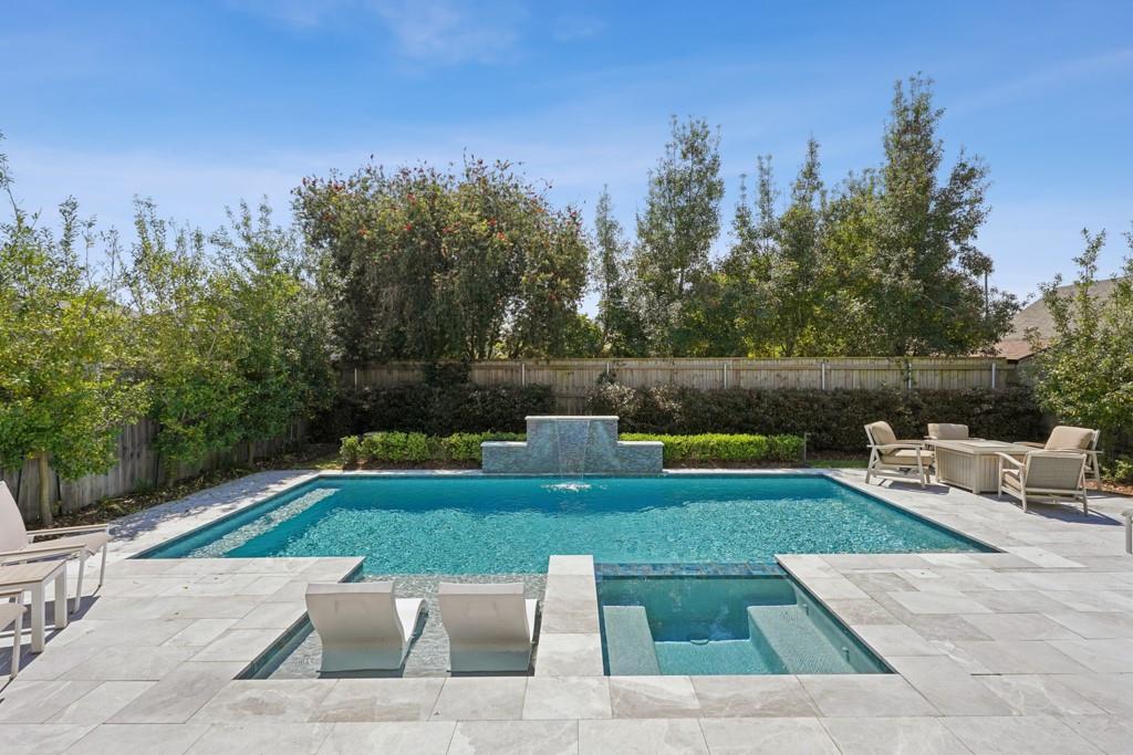 4116 HASTINGS Street