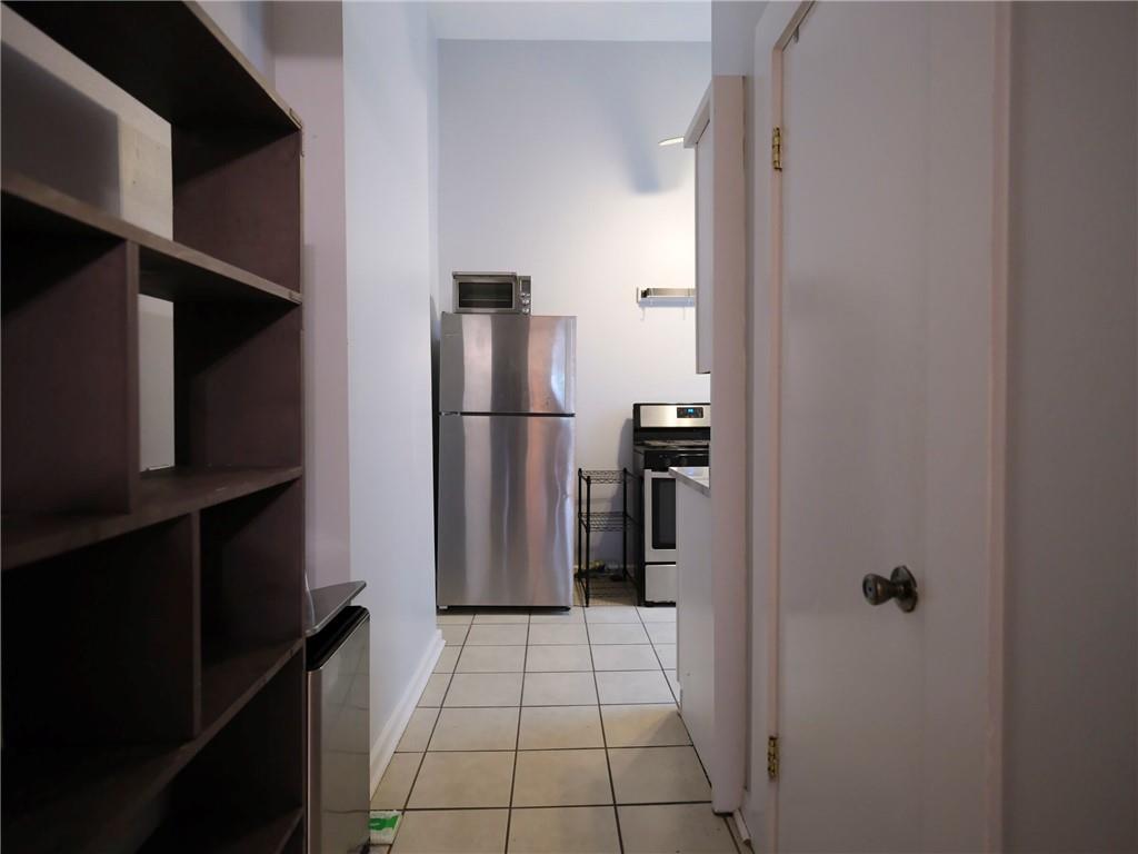 New Orleans, Louisiana 70119, United States, 2 Bedrooms Bedrooms, ,1 BathroomBathrooms,Residential,Pending,64603