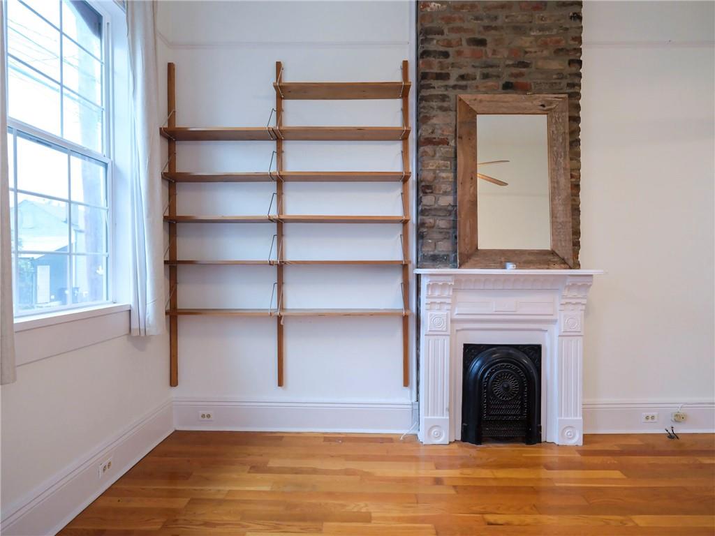 New Orleans, Louisiana 70119, United States, 2 Bedrooms Bedrooms, ,1 BathroomBathrooms,Residential,Pending,64603