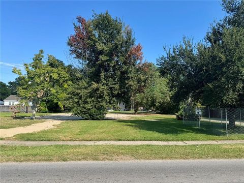 613 N LABARRE Road Metairie LA 70001