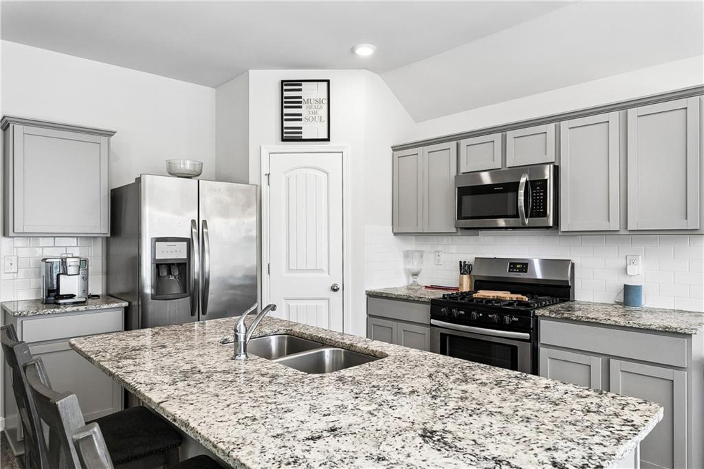 19505 PROVIDENCE RIDGE Boulevard