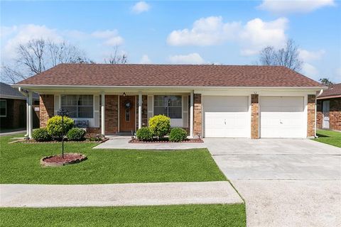 210 VERMILLION Drive Gretna LA 70056