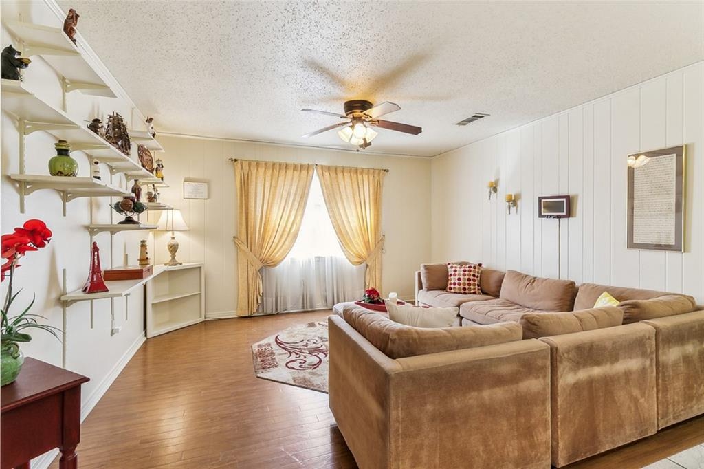 210 VERMILLION Drive