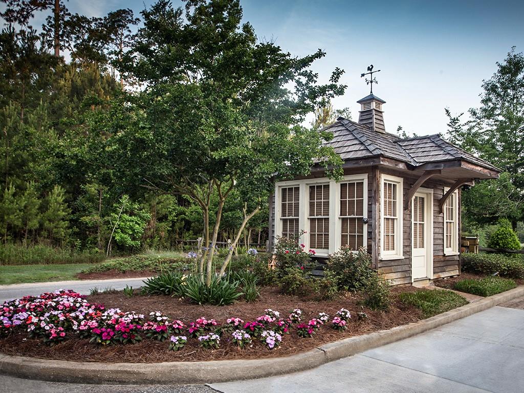 Photo 3 of 12 of 1161 AUDUBON Parkway house