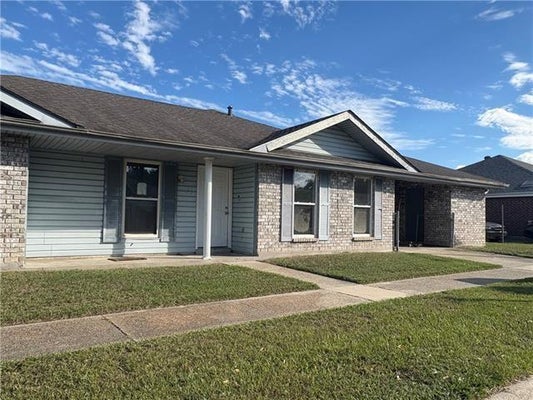 4113 JUNO DR, CHALMETTE, LA 70043 - Image e429cd3da3ecb915e339e6acbbcfa8ab/2691464978