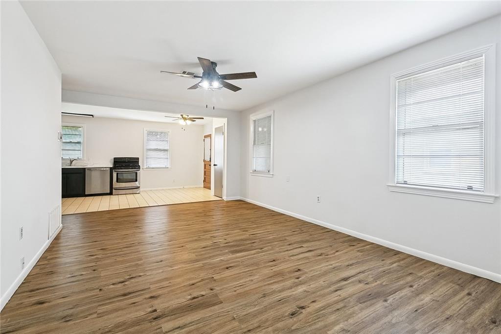 4 GRETNA Boulevard