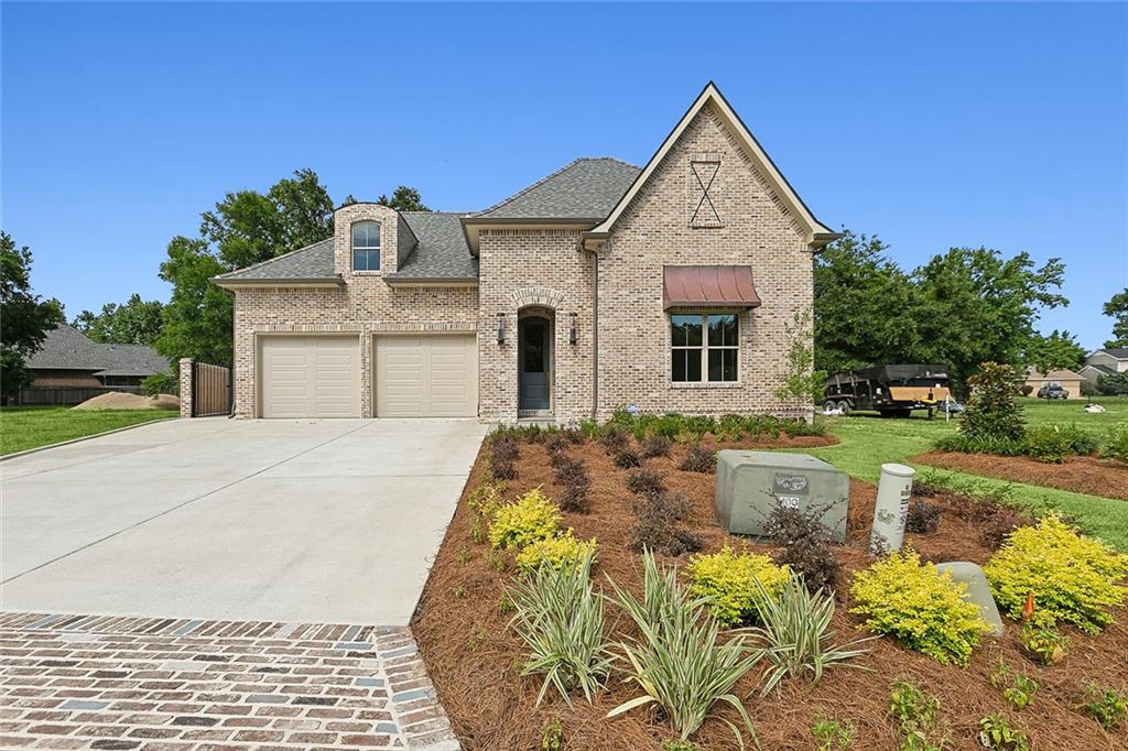 531 OAK GLEN Drive