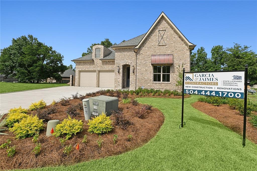 531 OAK GLEN Drive