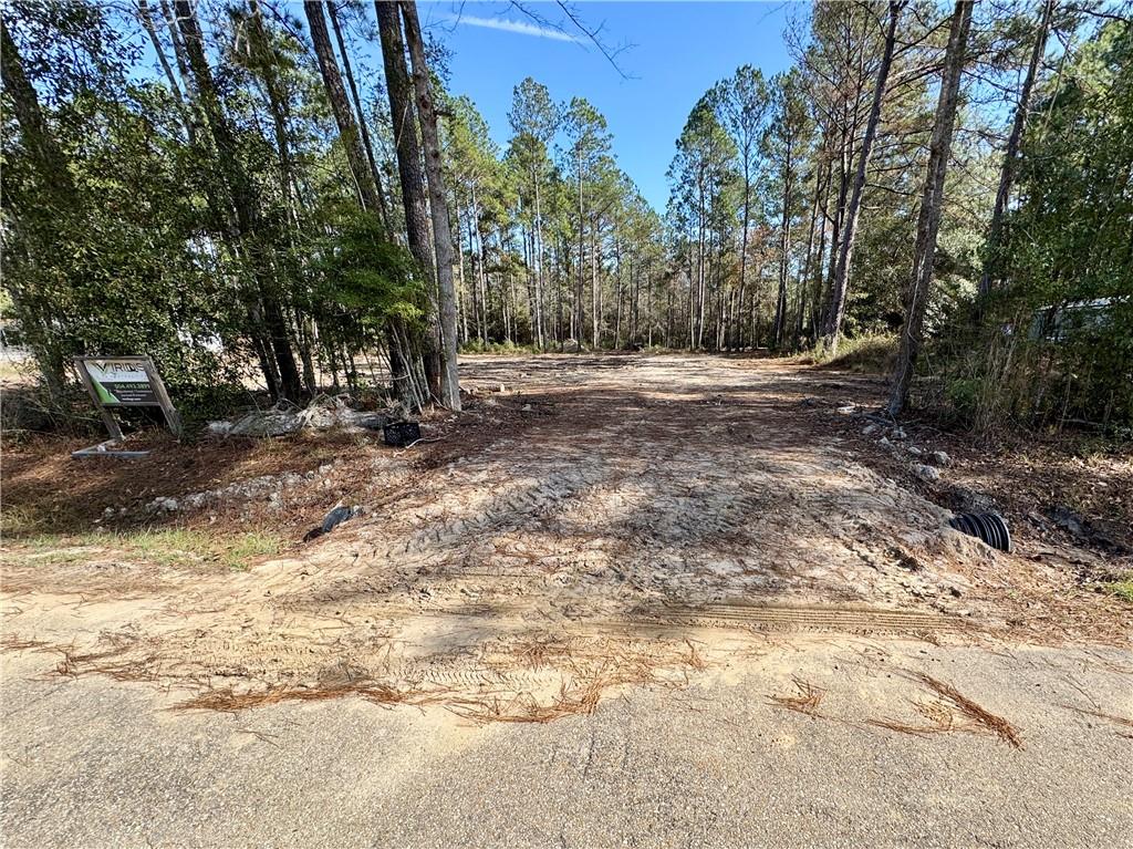 73208 HILLCREST Boulevard