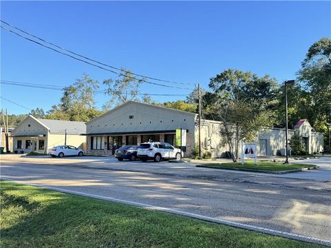 810-816 N COLUMBIA Street Covington LA 70433