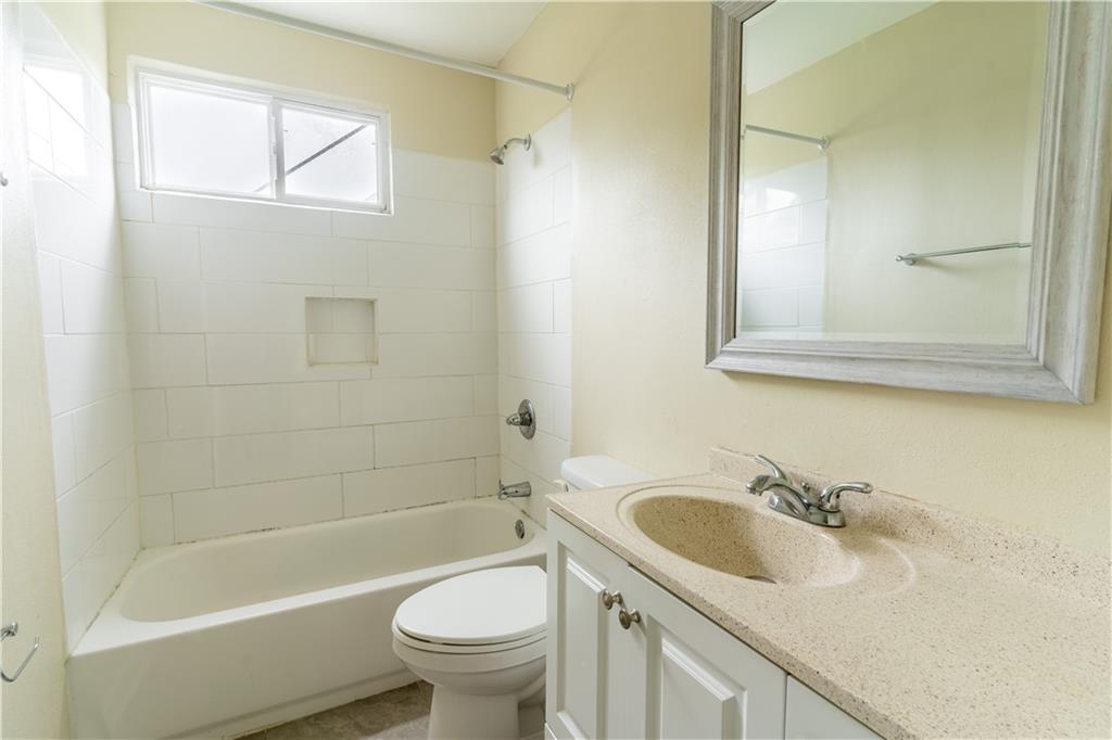 New Orleans, Louisiana 70122, United States, 2 Bedrooms Bedrooms, ,1 BathroomBathrooms,Residential,Active,61134